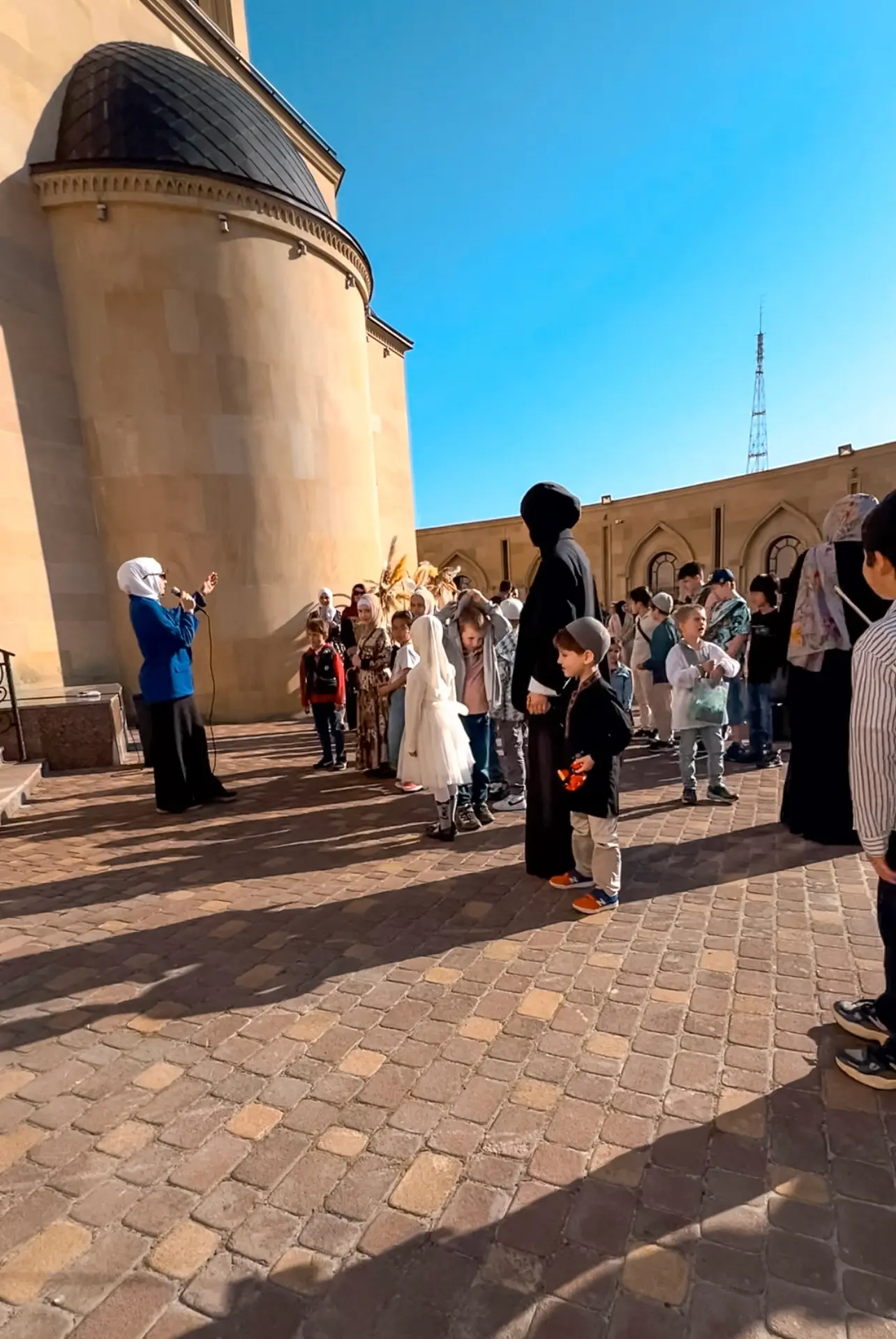 تقرير عن برنامج احتفالية عيد الفطر بمسجد الرحمة